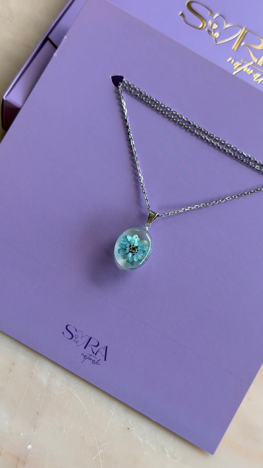 Blue Pearl Yarrow Necklace – Real Flower | Sora Naturale