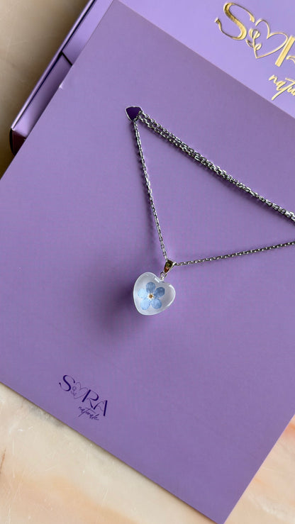 Sora Naturale | Real Pressed Forget-Me-Not Heart Necklace