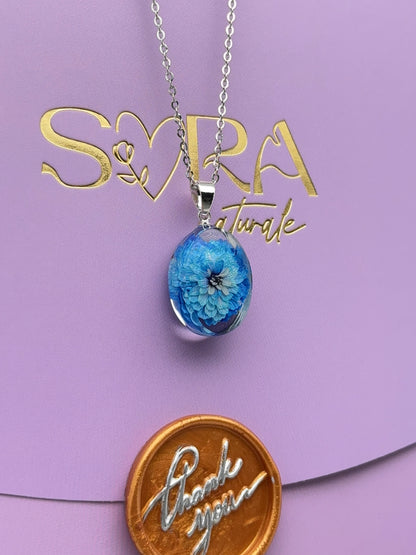 Sora Naturale | Real Pressed Blue Pearly Everlasting Oval Necklace