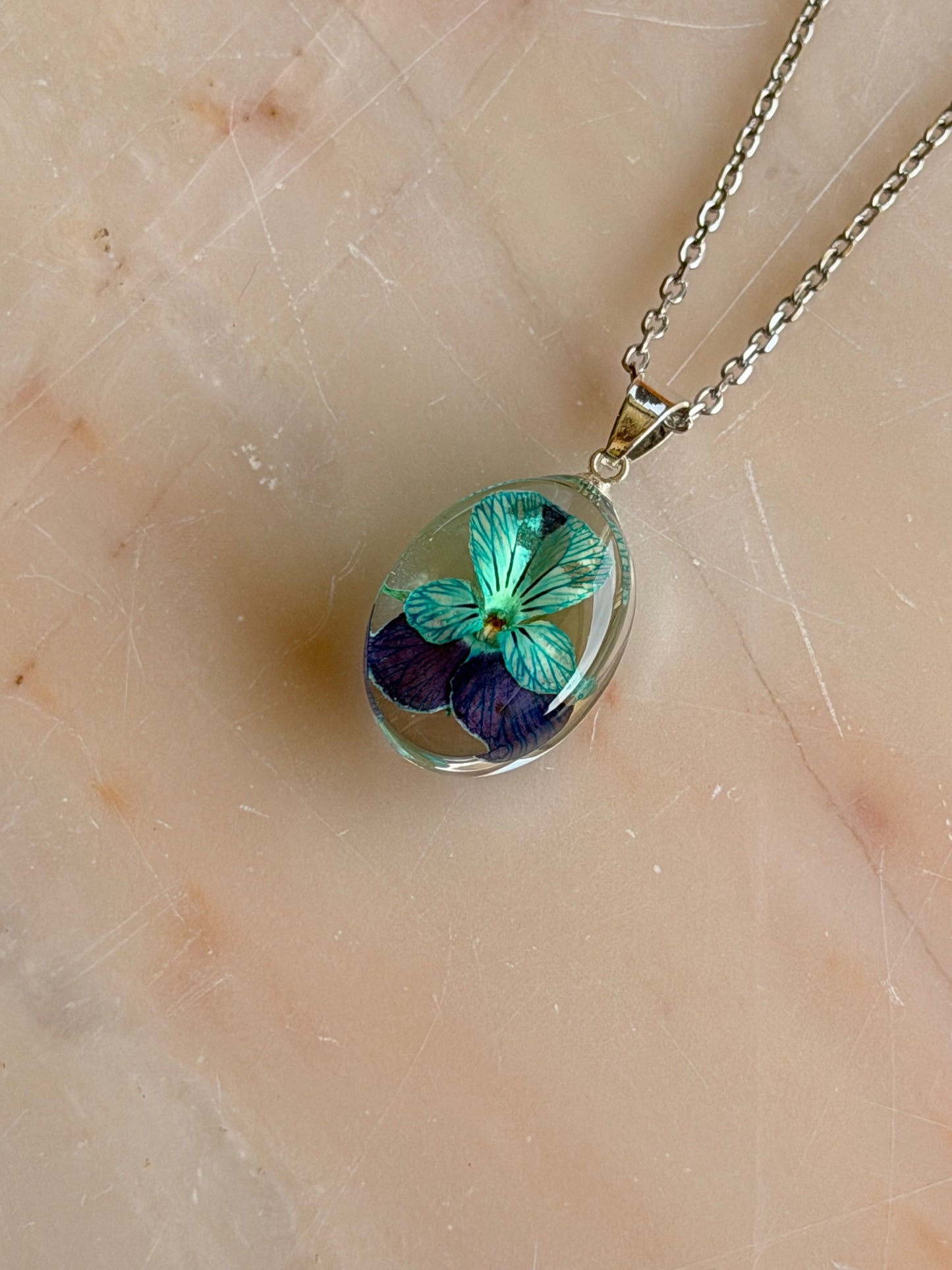 Sora Naturale | Real Pressed Viola Necklace (One-of-a-Kind)