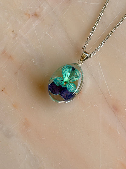 Sora Naturale | Real Pressed Viola Necklace (One-of-a-Kind)