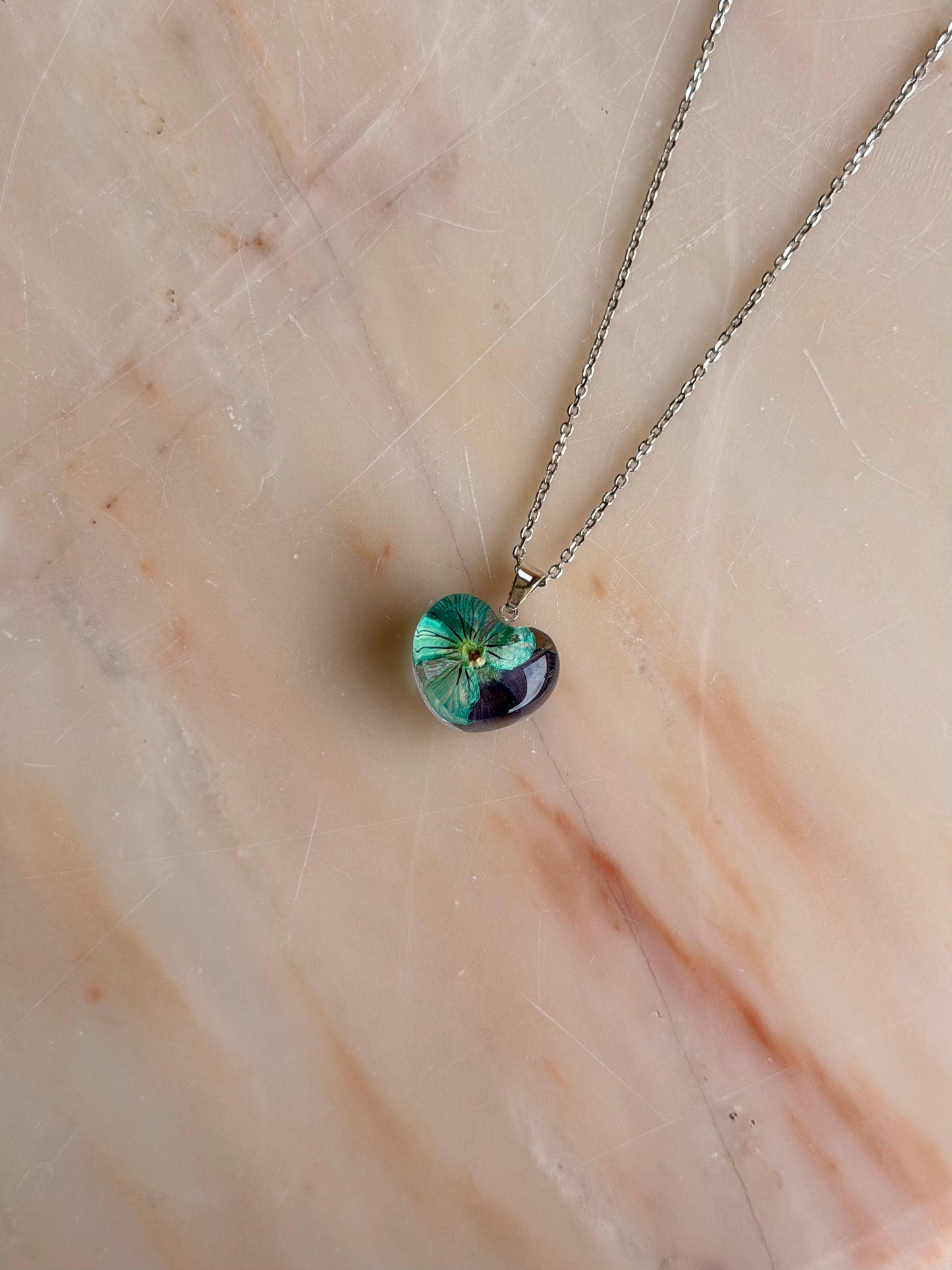 Sora Naturale | Real Pressed Viola Heart Necklace