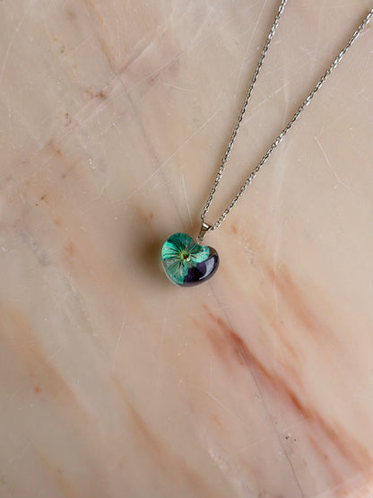 Sora Naturale | Real Pressed Viola Heart Necklace