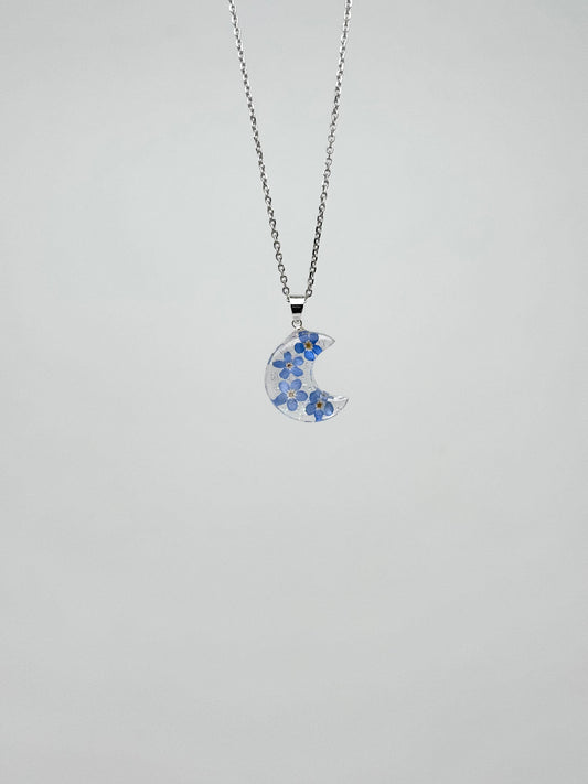 Sora Naturale | Real Pressed Forget-Me-Not Crescent Moon Necklace