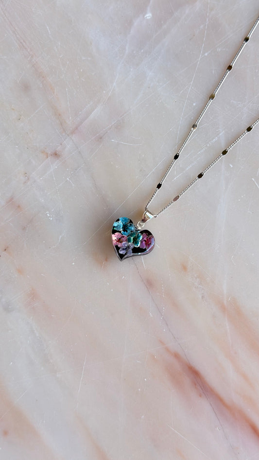 Multicolor Alyssum Flower Necklace – Real Flower Heart Pendant