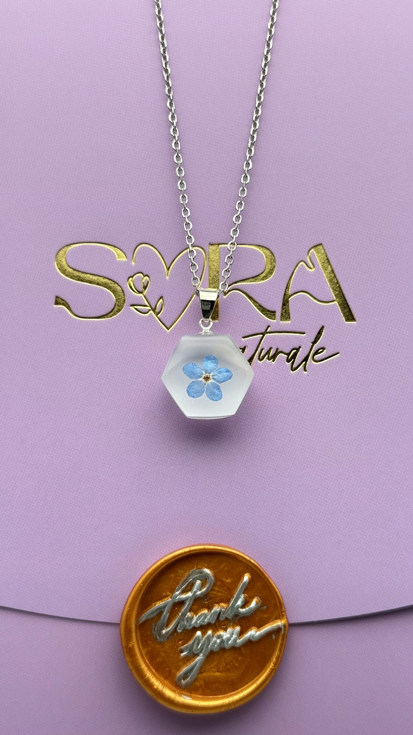 Sora Naturale | Real Pressed Forget-Me-Not Frosted Hexagon Necklace