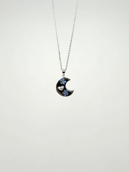 Sora Naturale | Real Pressed Forget-Me-Not Crescent Moon Necklace