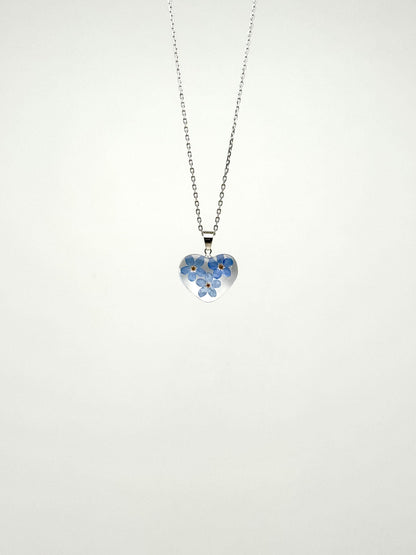 Sora Naturale | Real Pressed Forget-Me-Not Heart Necklace