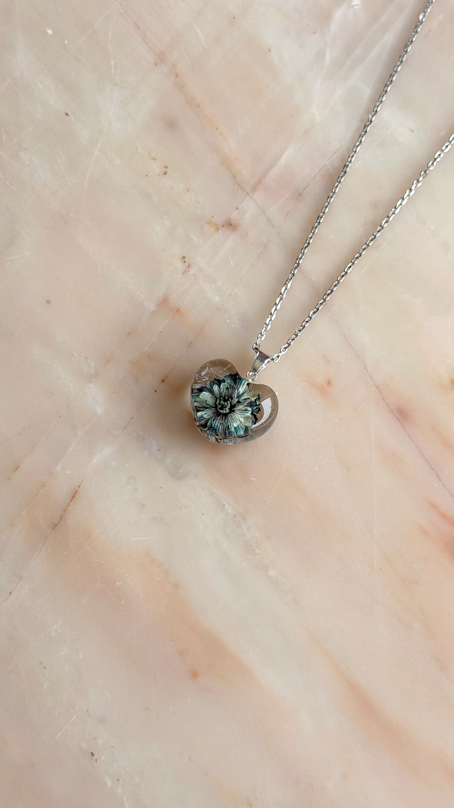 Sora Naturale | Real Pressed Pearly Everlasting Heart Necklace