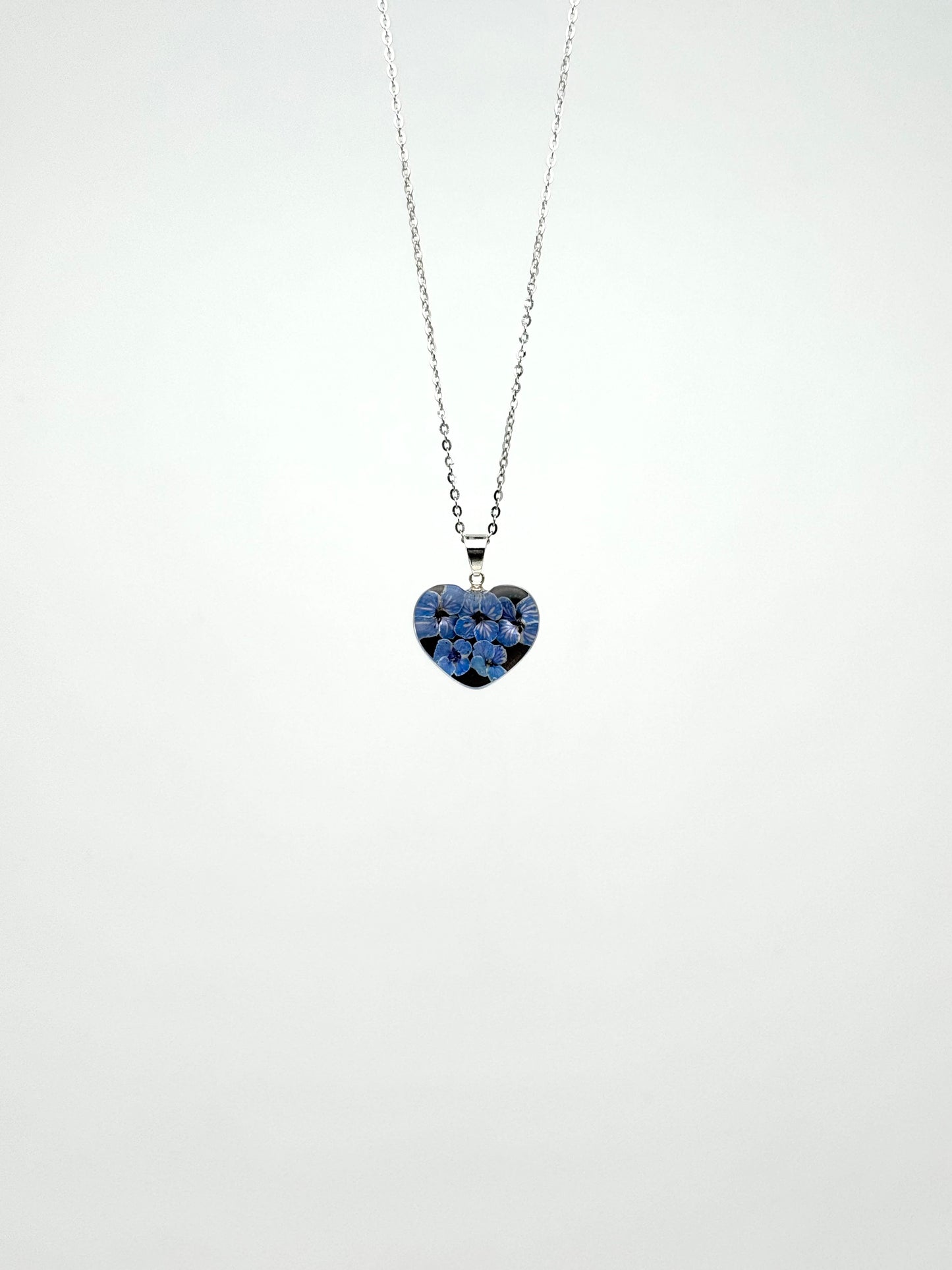 Sora Naturale | Real Pressed Alyssum Heart Necklace