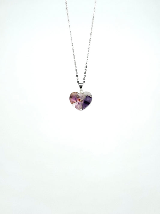 Sora Naturale | Real Pressed Viola Heart Necklace