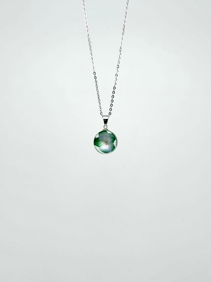 Sora Naturale | Real Pressed White Hydrangea Round Necklace