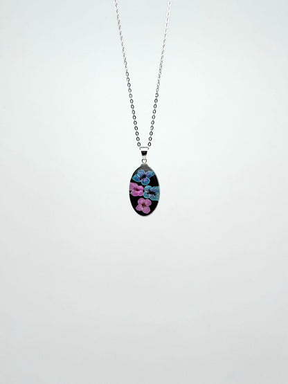 Sora Naturale | Real Pressed Alyssum Oval Necklace