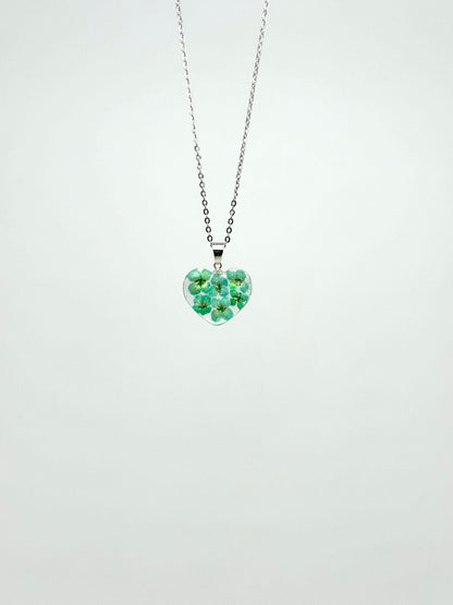 Sora Naturale | Real Pressed Green Alyssum Heart Necklace