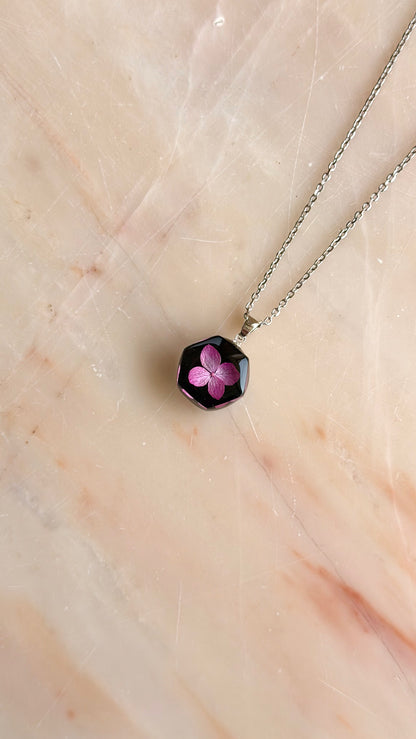 Sora Naturale | Real Pressed Hydrangea Necklace - Circular (One-of-a-Kind)