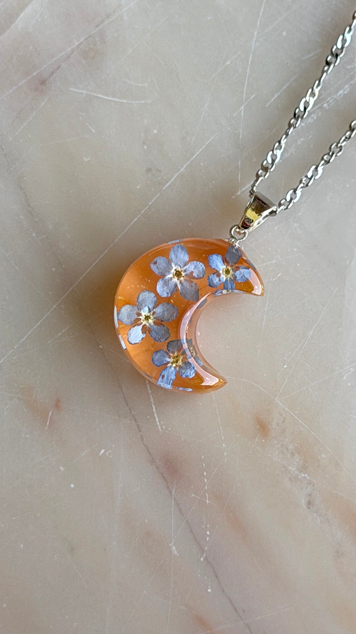 Sora Naturale | Real Pressed Forget-Me-Not Crescent Moon Necklace