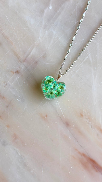 Sora Naturale | Real Pressed Green Alyssum Heart Necklace